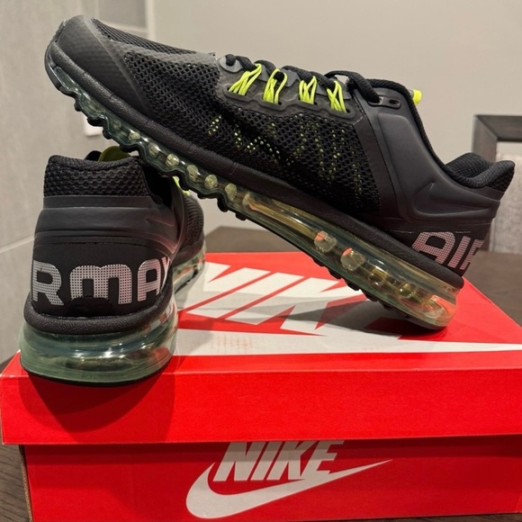 Nike Air Max 2013 - Picture 2 of 6